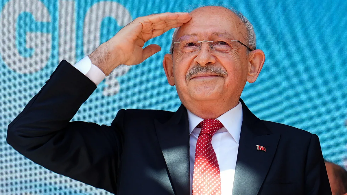 CHP'de Antalya ve Kayseri il başkanları görevden alındı