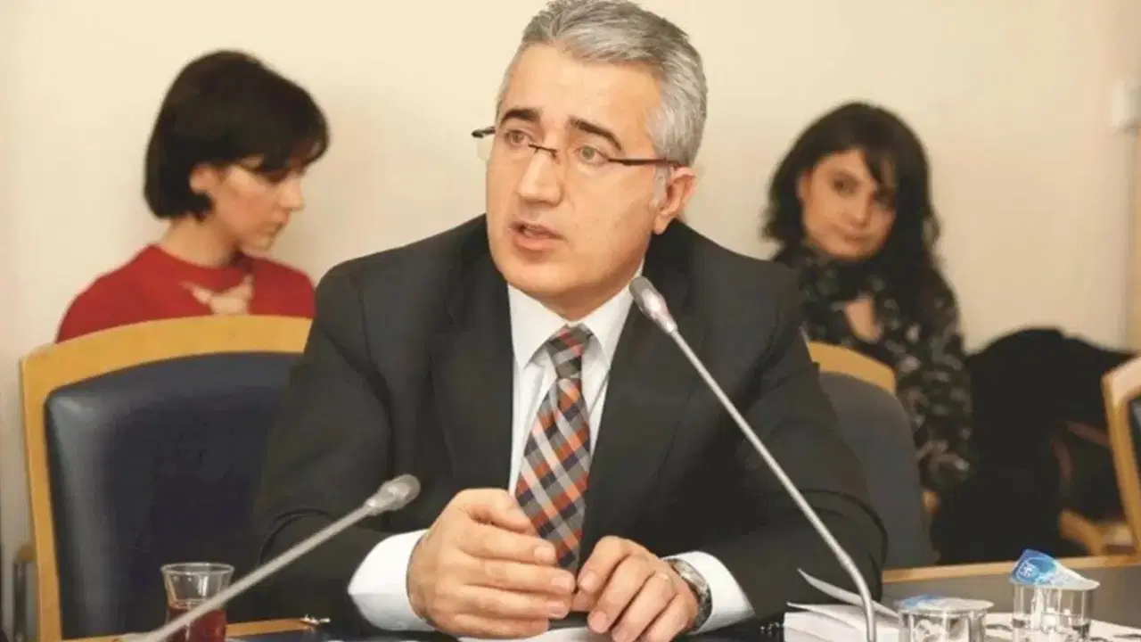 CHP’nin butlan yönetimi Bülent Yücetürk’ü disipline sevk etti