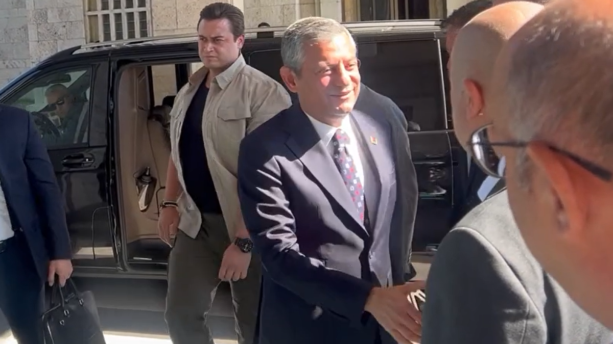 CHP'de Cumhurbaşkanlığı Ofisi Toplantısı Meclis'te Başladı