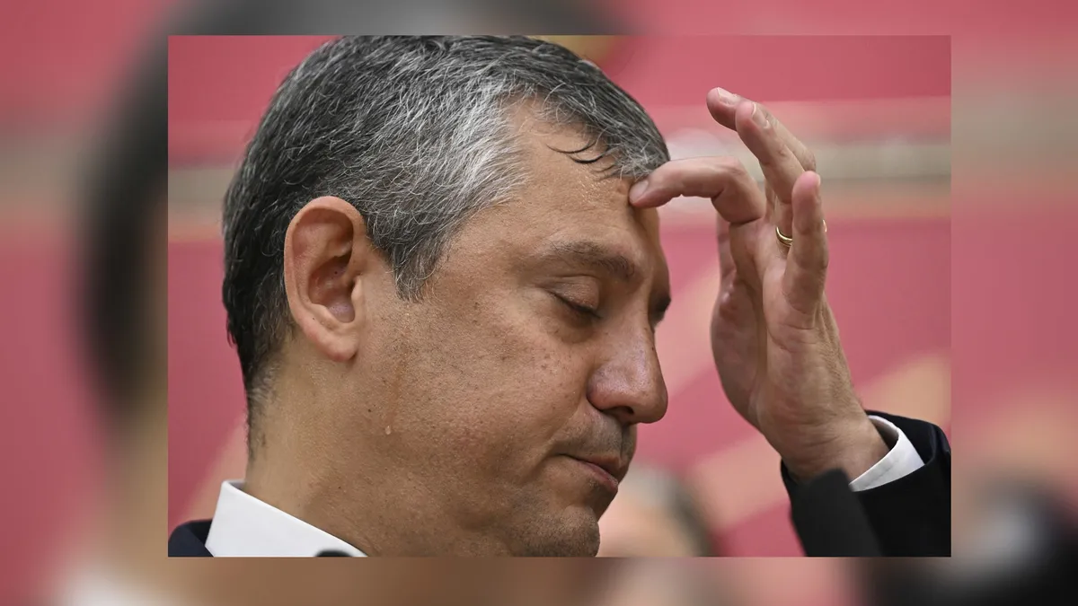 CHP'de 'Topal Ördek' Krizi! YENİ Parti'nin Anket Maskesi Düştü