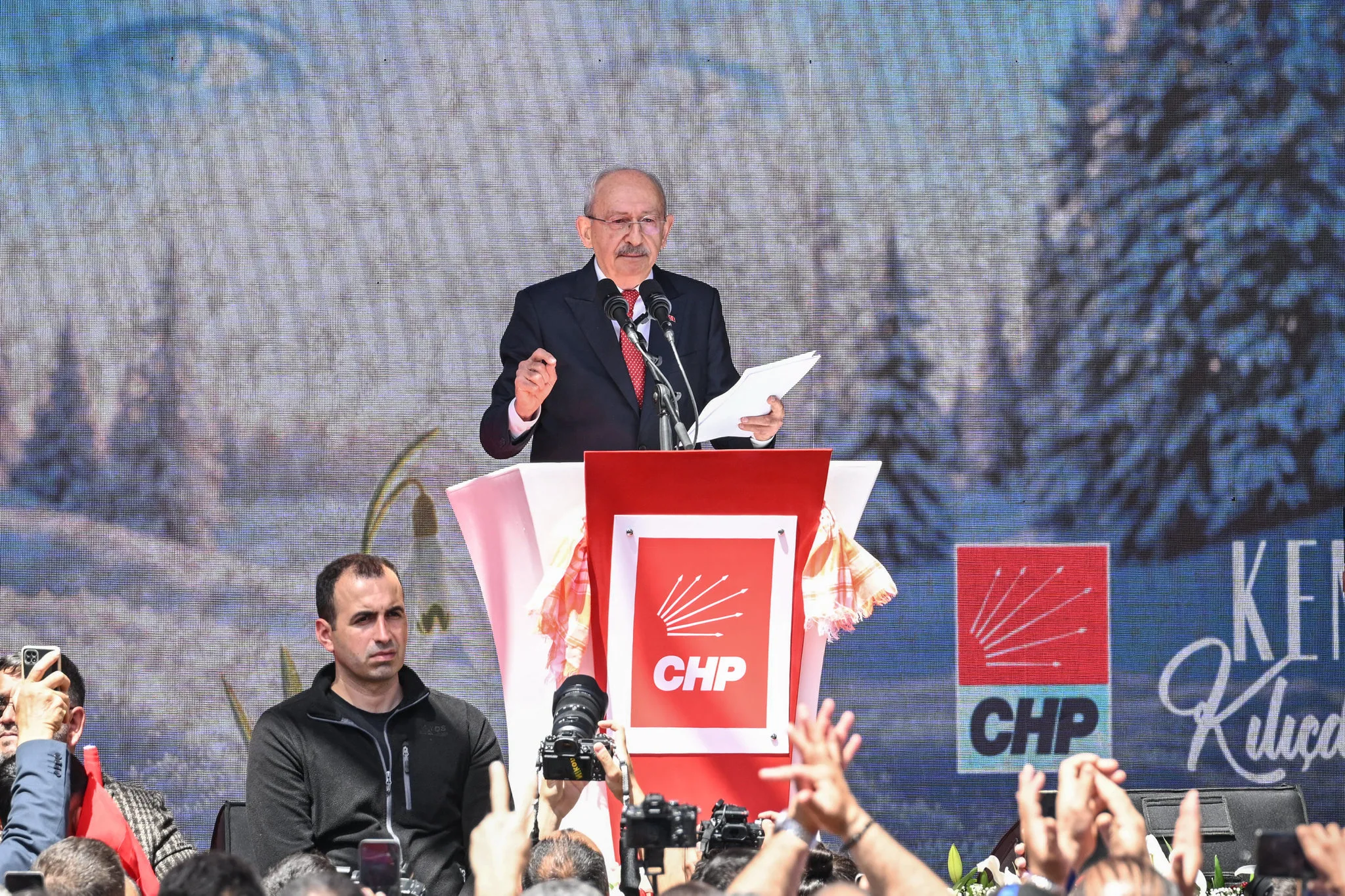 CHP'de FETÖ hesaplaşması: Kılıçdaroğlu bildiklerini anlatmalı