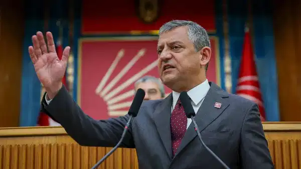 CHP'nin grup toplantısı için TBMM ile kriz: Özel 'yapacağız' dedi
