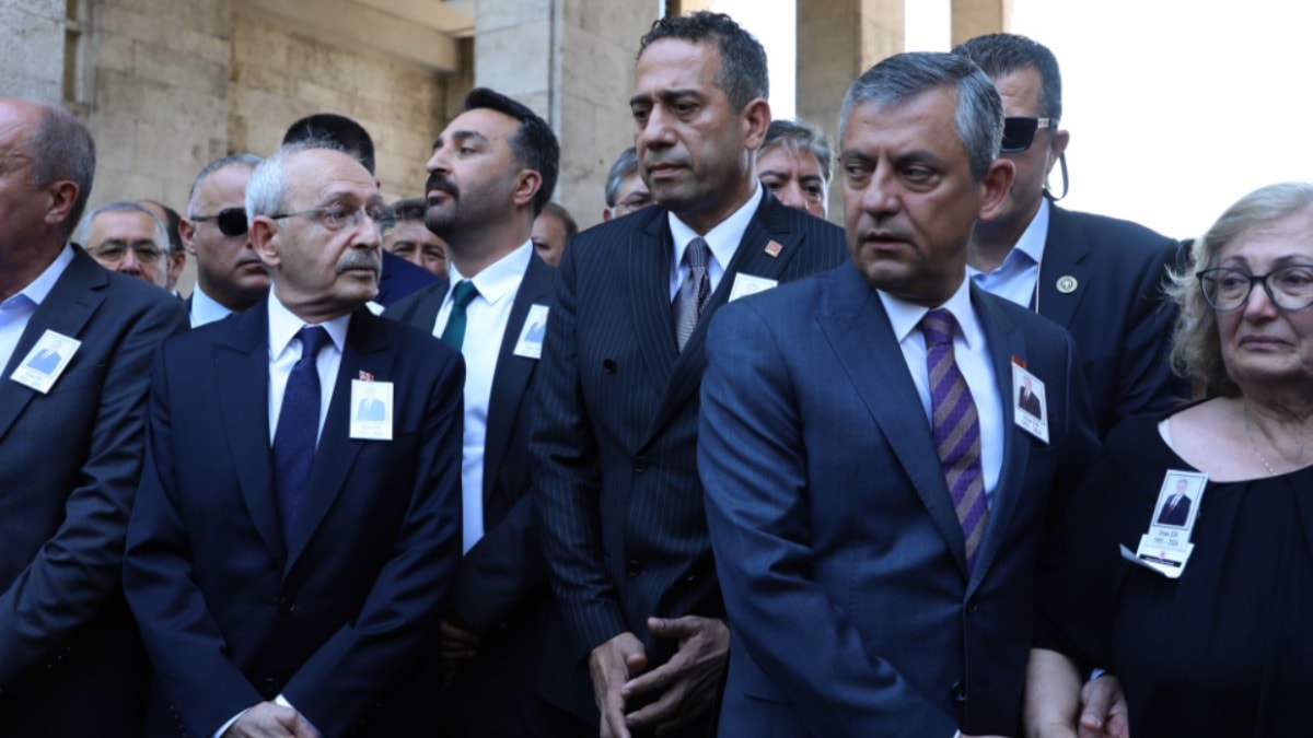 CHP'de imza krizi büyüyor: Özgür Özel destekçileri mahkemeye gidiyor