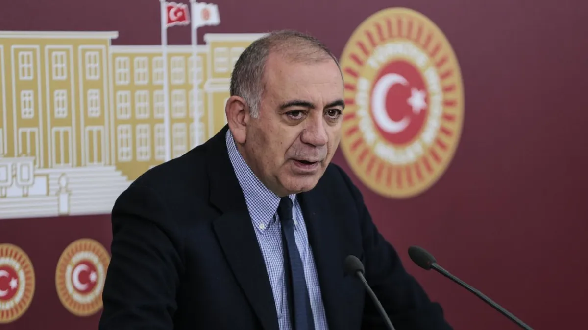 CHP'de İstanbul Depremi: 7 İlçe Başkanı Görevden Alındı, Disiplin Soruşturması Başlatıldı