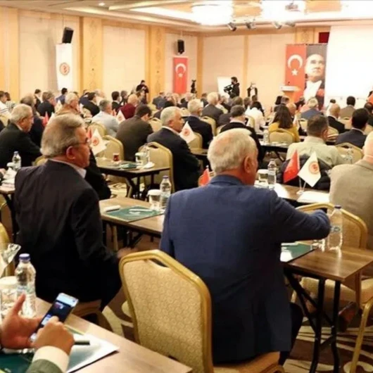 CHP'de İstifa Depremi: Abant Kampı Gölgede