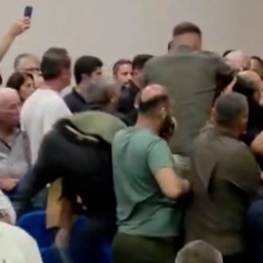 Kotan'ın 'Özgür Özel' Sözleri Mecliste Gerginlik Yarattı