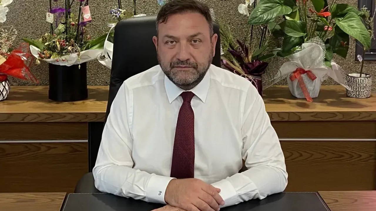 CHP İzmir'de Utku Gümrükçü yönetim kurulu listesini açıkladı
