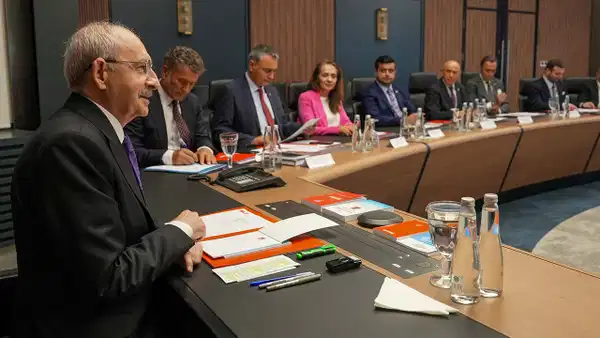 CHP'de Kılıçdaroğlu Başkanlığında MYK Toplantısı Başladı