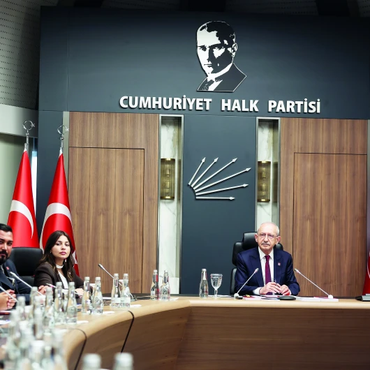 CHP'de kritik istişare haftası: Kurultay takvimi masada