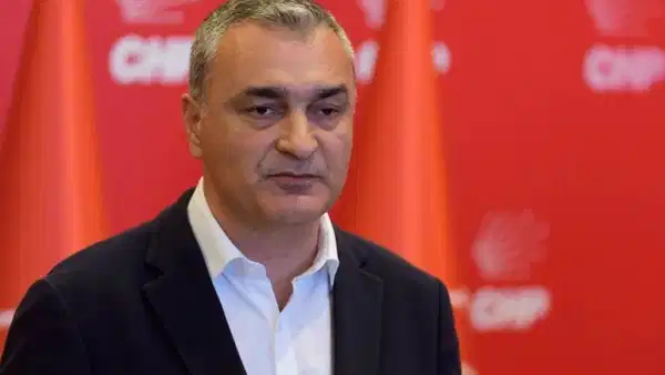 CHP'de Kurultay Tarihi Belirsiz, 2029 Hedefi Öne Çıktı