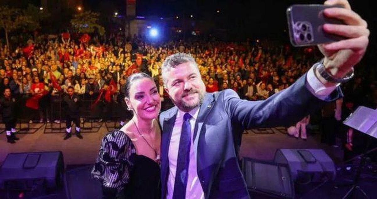CHP'li Buca Belediye Başkanı Görkem Duman gözaltında: Nişanlısı ünlü türkücü