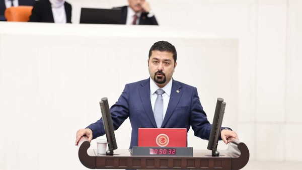 CHP'li Yazgan: Kamu görevlileri belediye başkanlarımıza AKP'ye geçin baskısı yapıyor