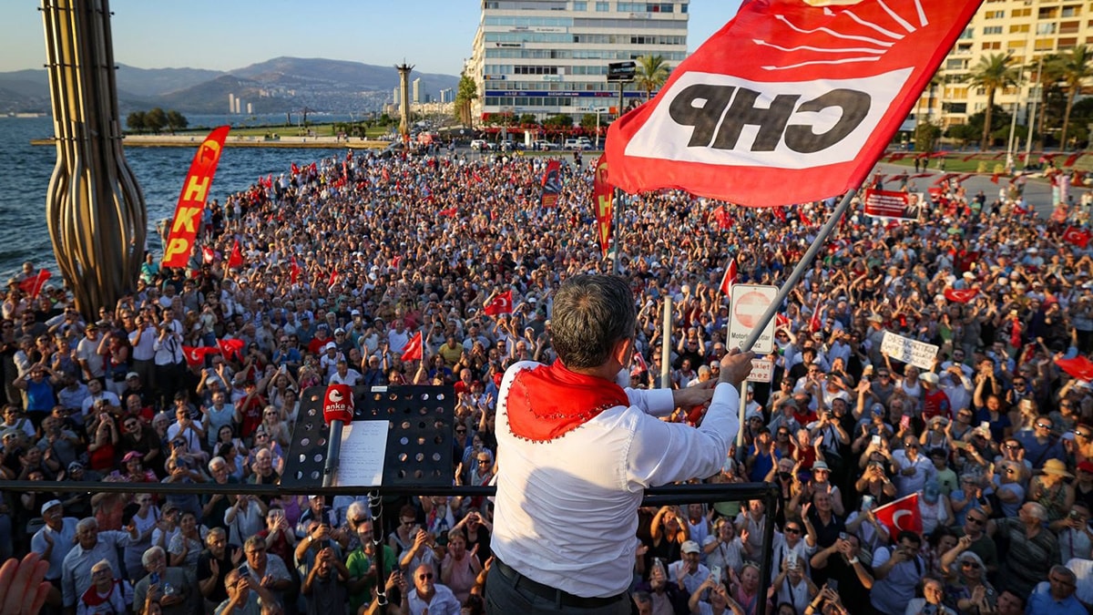 CHP Lideri Özel: Siyaseti Milletimizle İlmek İlmek Örüyoruz