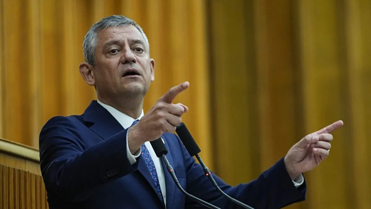 CHP'de liderlik krizi TBMM'ye sıçradı: Kılıçdaroğlu ve Özgür Özel karşı karşıya
