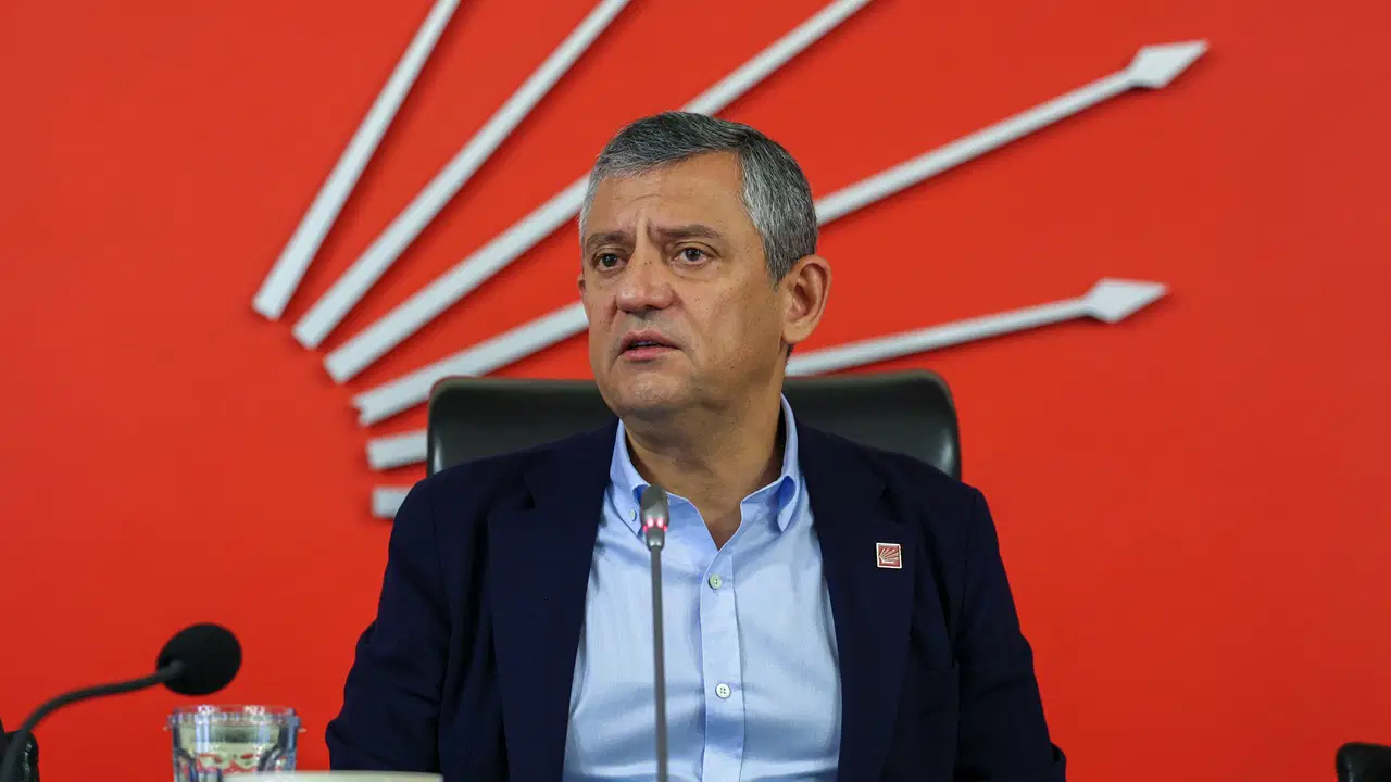 CHP MYK, Özgür Özel başkanlığında toplandı