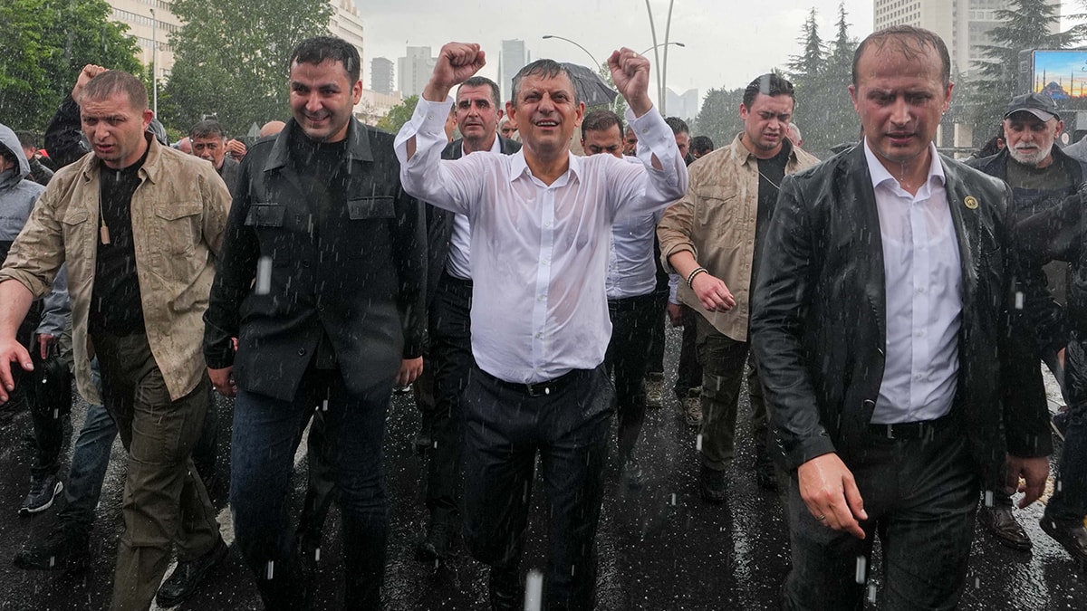 CHP'den olağanüstü kurultay için geri sayım: Pazartesi imza toplanıyor