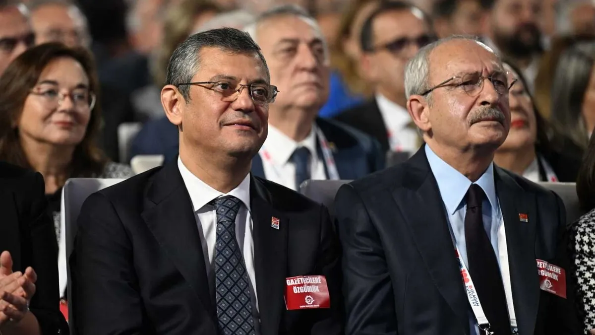 CHP'de Salı Krizi: İki Lider Aynı Kürsüde Buluşuyor