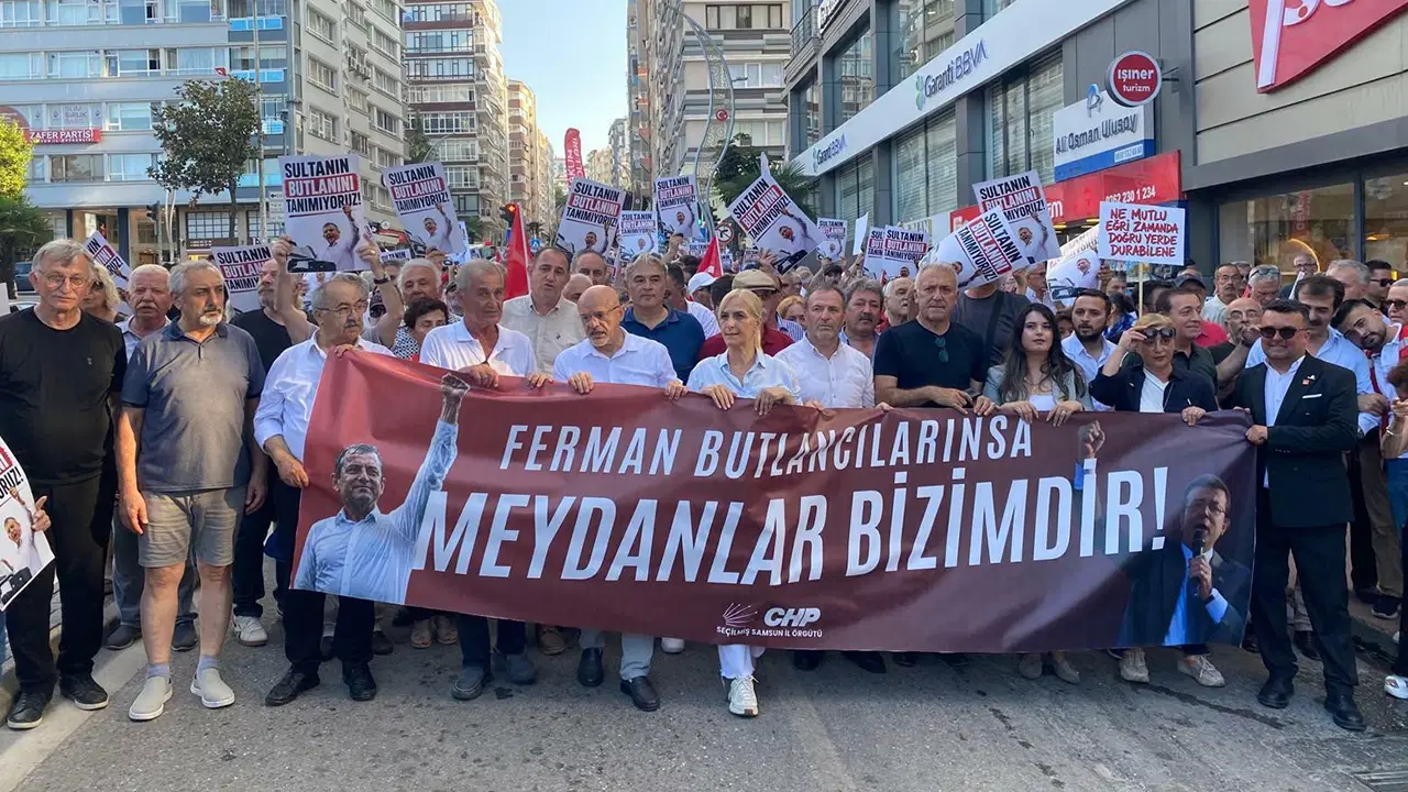 CHP'liler Samsun'da görevden almalara karşı yürüdü: 'Atamaları tanımıyoruz