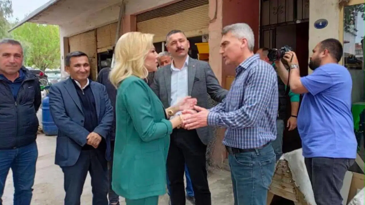 CHP Selçuk'ta atama tartışması: AKP'ye başarı dilemiş