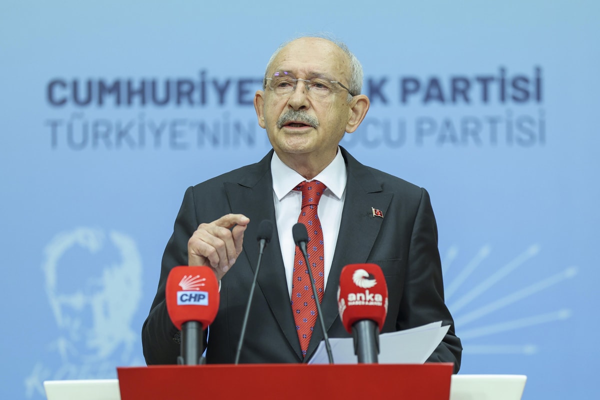 CHP’nin sitesindeki il başkanlığı linkleri bahis sitelerine yönlendiriyor