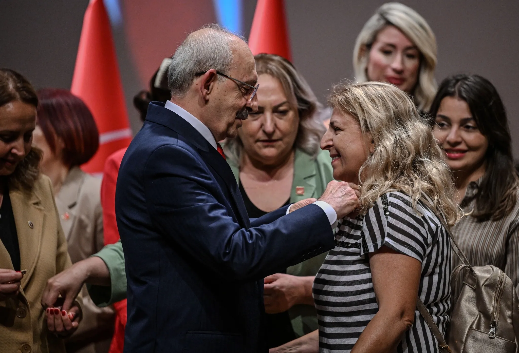 CHP ve Yeni Parti Arasındaki Figüran Tartışmasının Perde Arkası