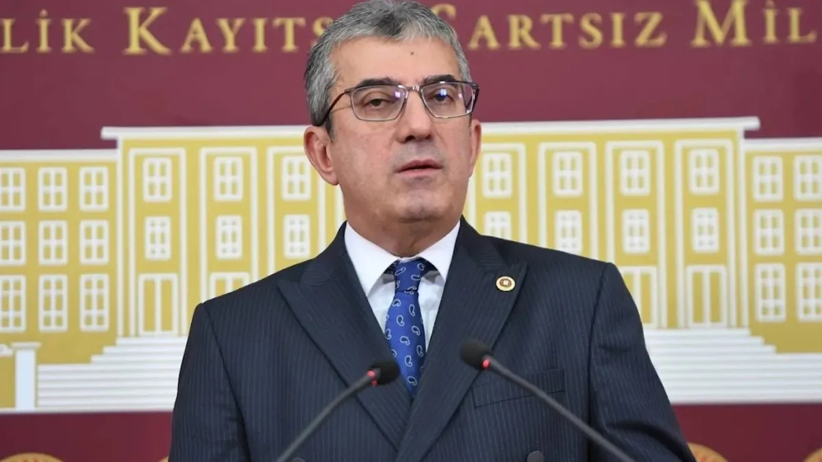 CHP YDK'sından Gökhan Günaydın kararı: Tedbir kalktı disiplin sürüyor