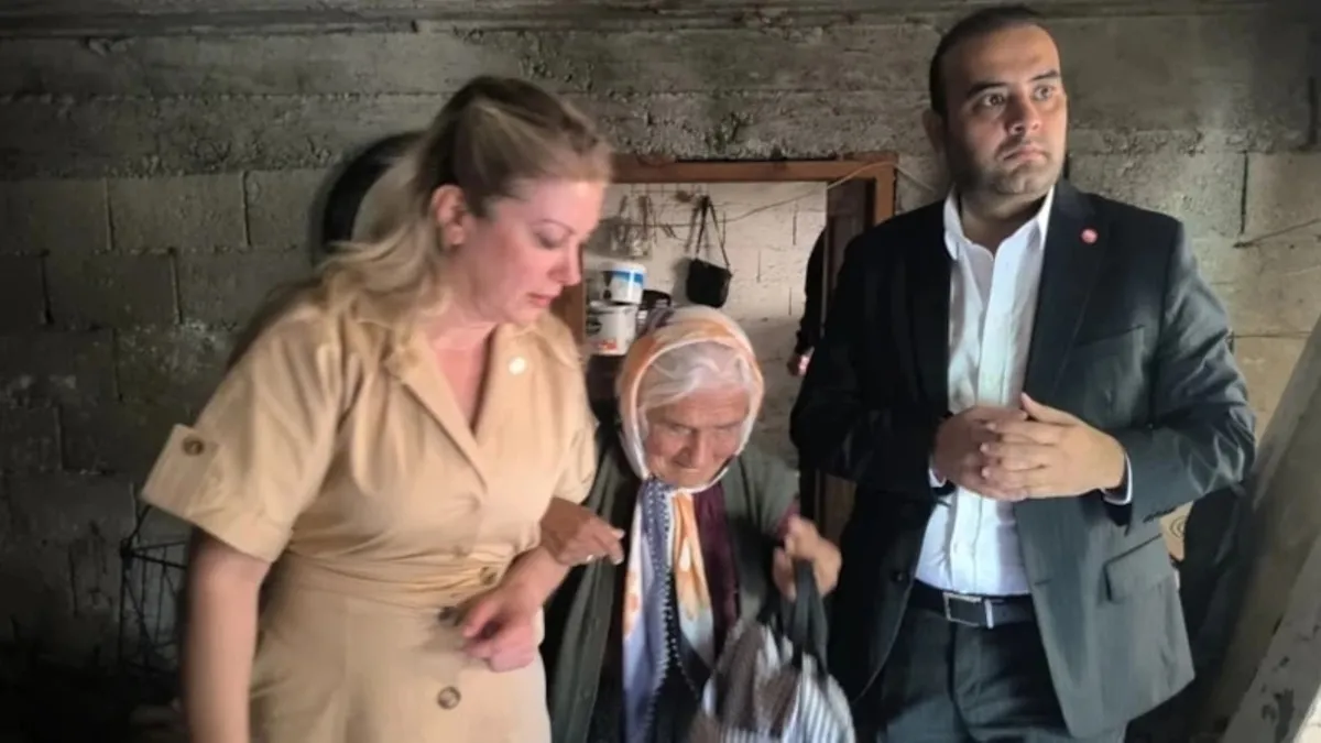 CHP ile Yeni Parti Arasında Hürü Nine Kavgası: Telefonlar Kapandı, 5 Saat Haber Alınamadı