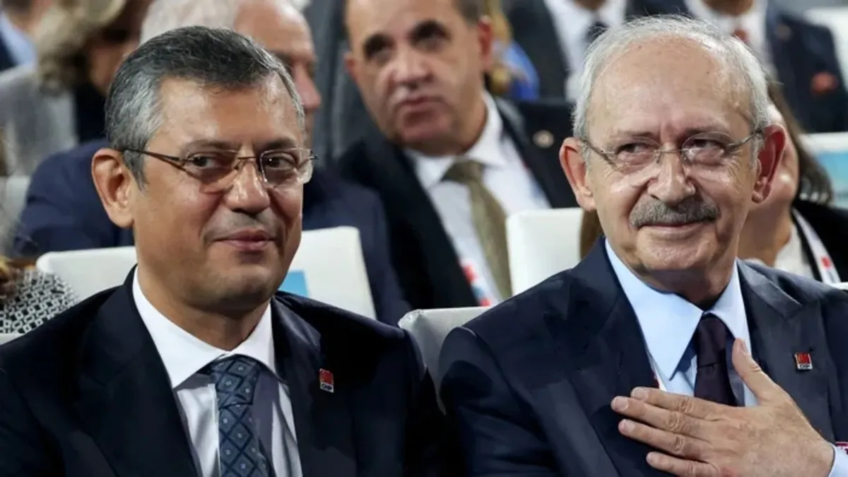 CHP'de büyük ayrılık: Özgür Özel liderliğinde 90 vekil yeni parti kurdu