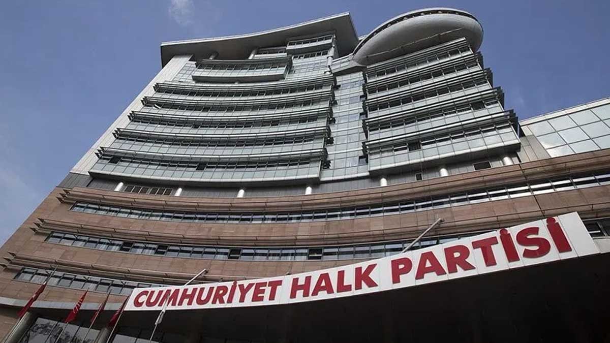 CHP'de Büyük İstifa: 280 Eski Vekil Partiden Ayrıldı