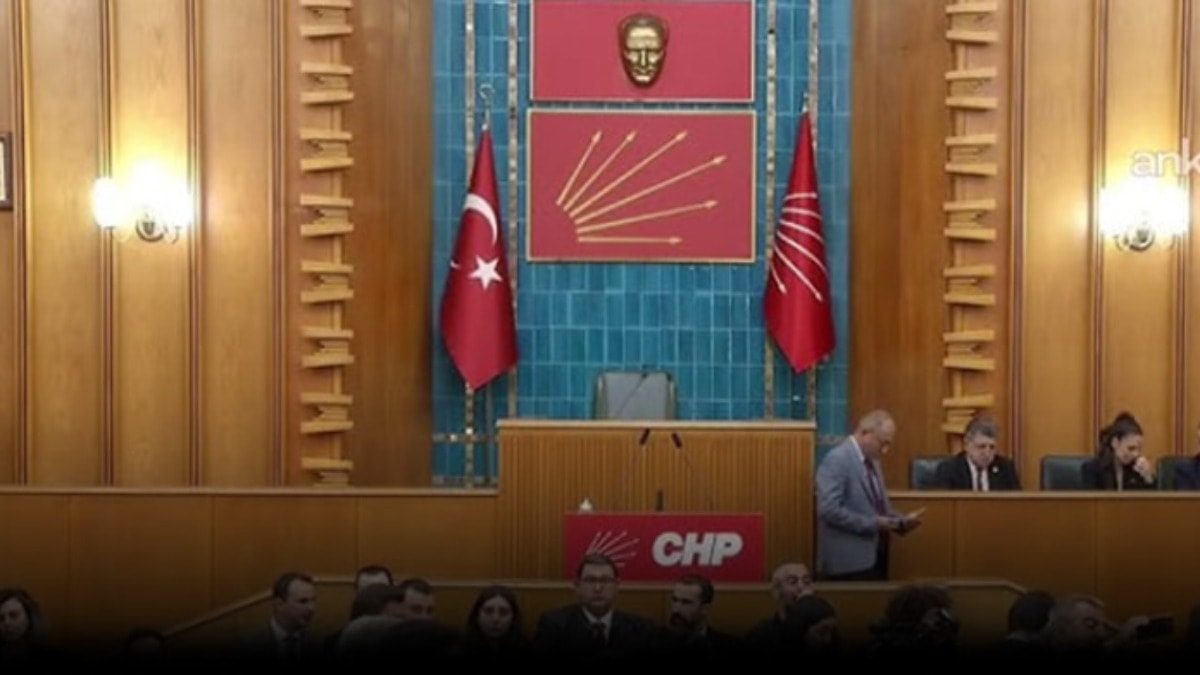 CHP'de yeni kriz: Grup toplantısı ertelendi mi