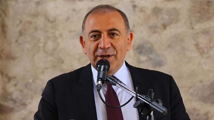 CHP’den Kılıçdaroğlu protestosuna üyelik cezası: 63 kişi askıya alındı