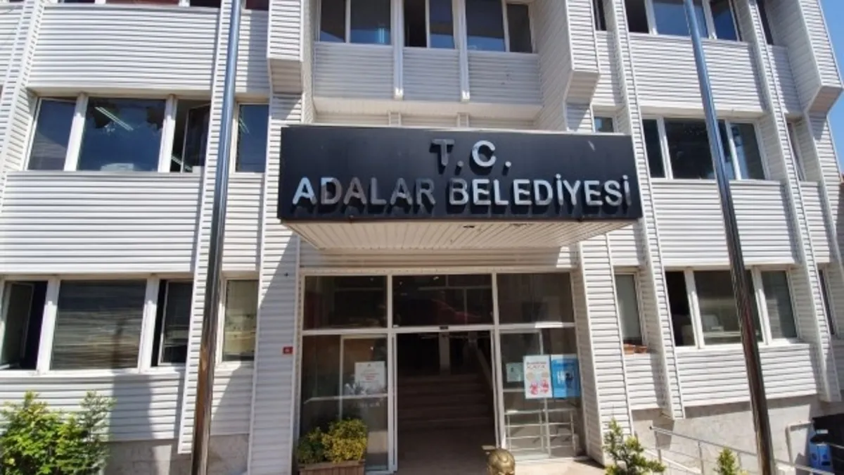 CHP'li Adalar Belediyesi'ne mali polis operasyonu: 24 imar dosyası mercek altında