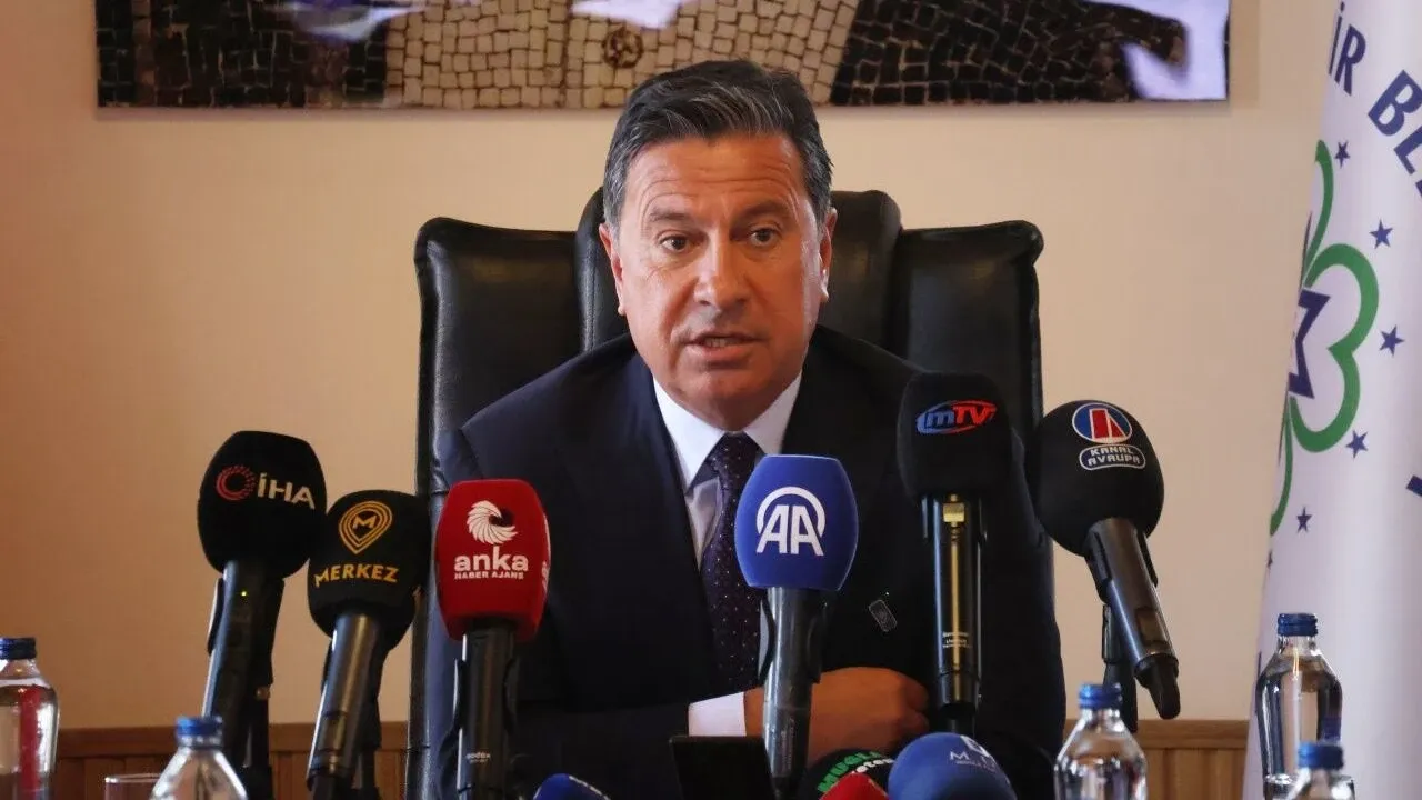 CHP'li Ahmet Aras: 'AKP'ye geçeceğim' iddiası asılsız