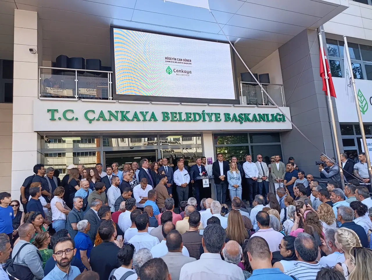 CHP'li Işık'tan Güner'in Kırşehir Sevkine Tepki: Cezalandırma