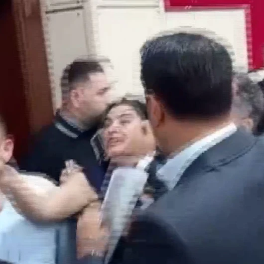 CHP'li meclis üyeleri Yüreğir'de birbirine girdi: 'Satılıksın' kavgası
