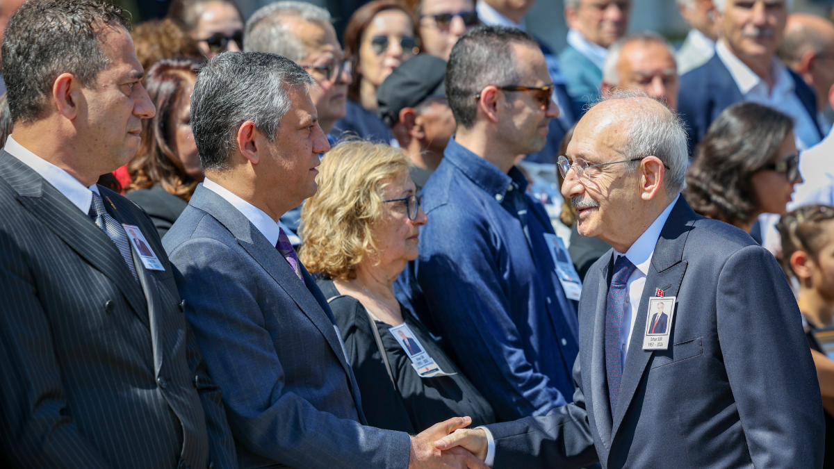 CHP'li Özel'den flaş hamle: Mahkemeye başvurup Kılıçdaroğlu yerine kendini atama talebi