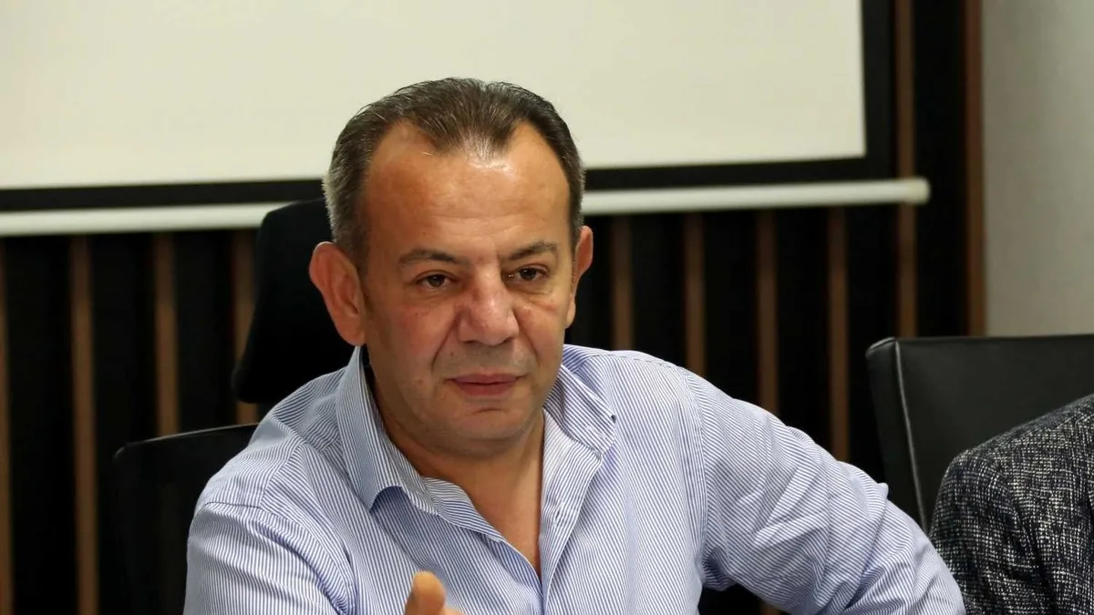 CHP'li Tanju Özcan ve şoförü cinsel saldırı suçundan tutuklandı