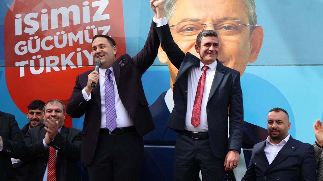 CHP'li Umut Akdoğan'dan AKP'ye geçen Başkan Koç'a 'profesyonel yalancı' tepkisi