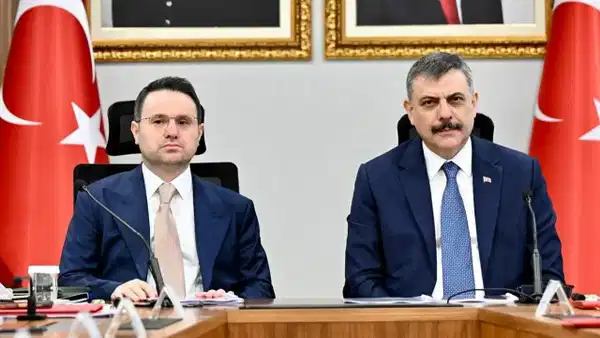 CHP'li Uzun'dan 'çıplak arama' iddialarına soru önergesi