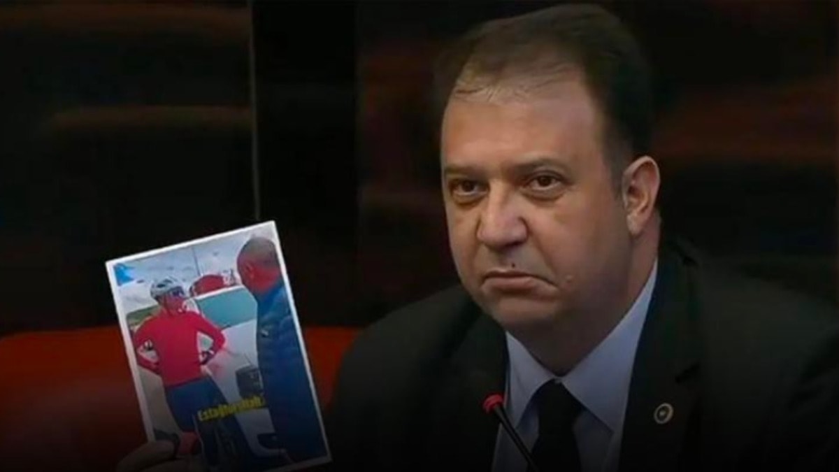 CHP'li vekil bisiklet taytı polemiğiyle gündemde
