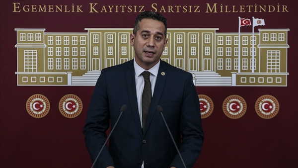 CHP'li vekillerden 'parti içi darbe' tepkisi: '80 darbecilerinden farkları yok