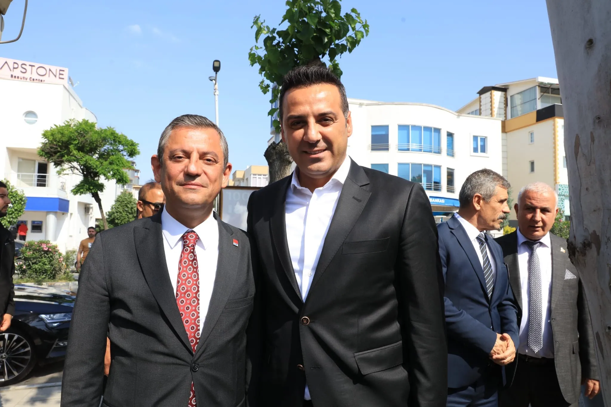 Çiğli Belediyesi'nde Maaş Krizi ve Torpil İddiaları