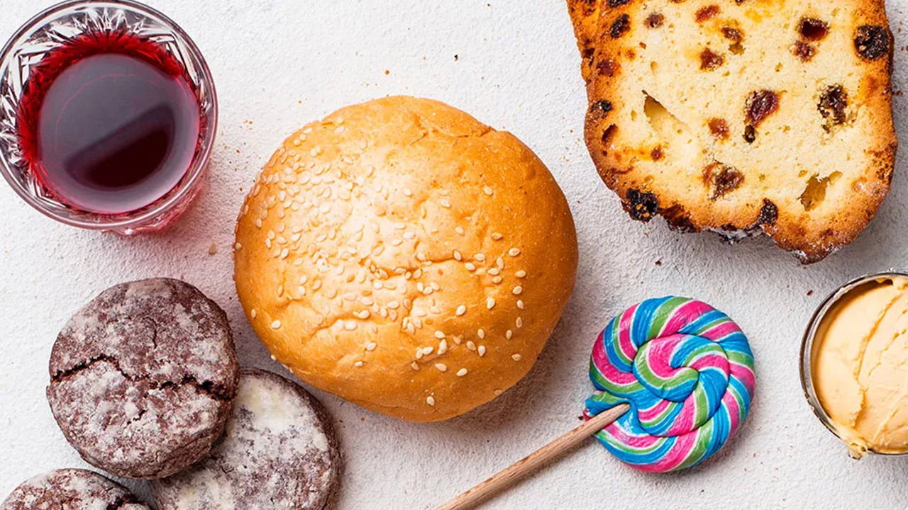 Ciltteki Yağlanmanın Gizli Nedeni: Rafine Karbonhidrat ve Şeker