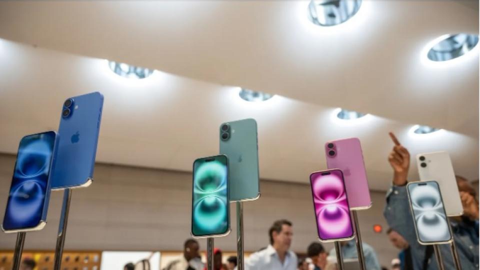 Çin'de Akıllı Telefon Sevkiyatları Altıncı Çeyrekte de Düştü: Huawei Tek Parlayan