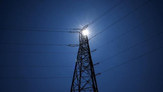 Çin'in elektrik kurulu gücü 4 milyar kilovatı aştı