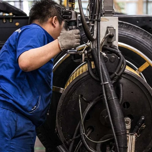 Çin imalat PMI Ağustos'ta toparlandı ama daralma sürüyor