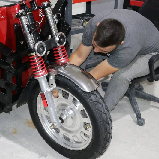 Çin'de Gördü, Amasya'da Üretti: Elektrikli Motosiklet Hayali Türkiye Yollarında