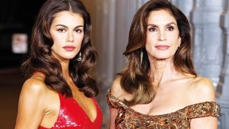 Cindy Crawford'un Kızı Kaia Gerber'den Şeytan Çıkarma İtirafı