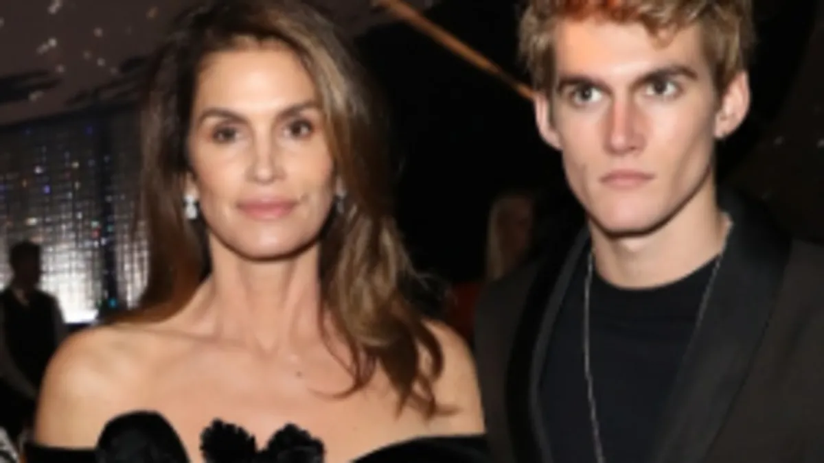 Cindy Crawford'ın Oğlu Presley Gerber 27 Yaşında Hayatını Kaybetti