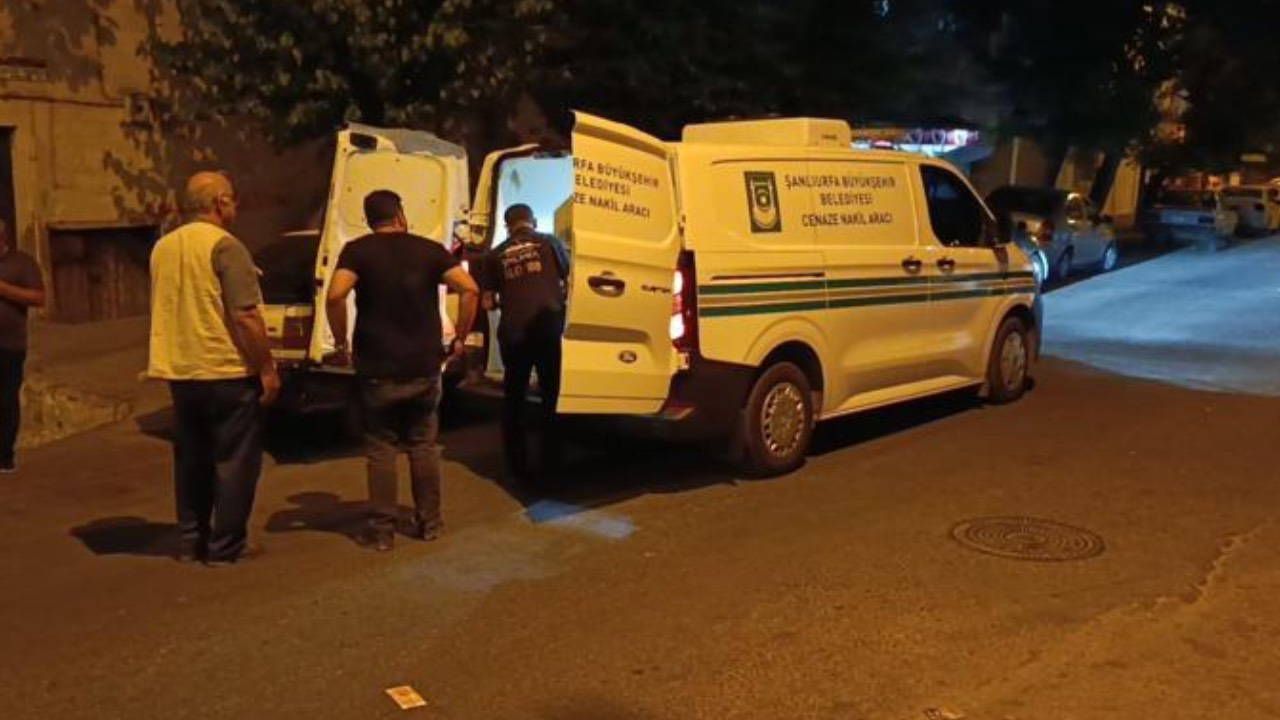 Cinleri musallat etti diye yaşlı adamı öldürdü